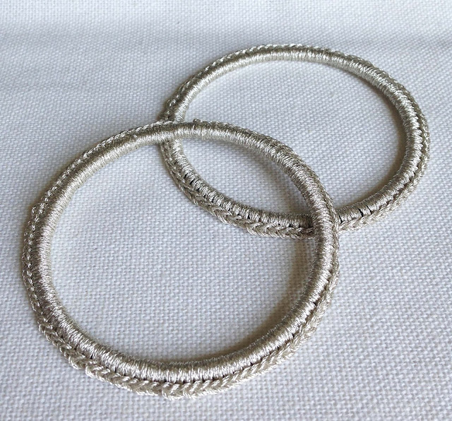 KBB Crafts & Stitches: Crocheted Bangle Bracelets