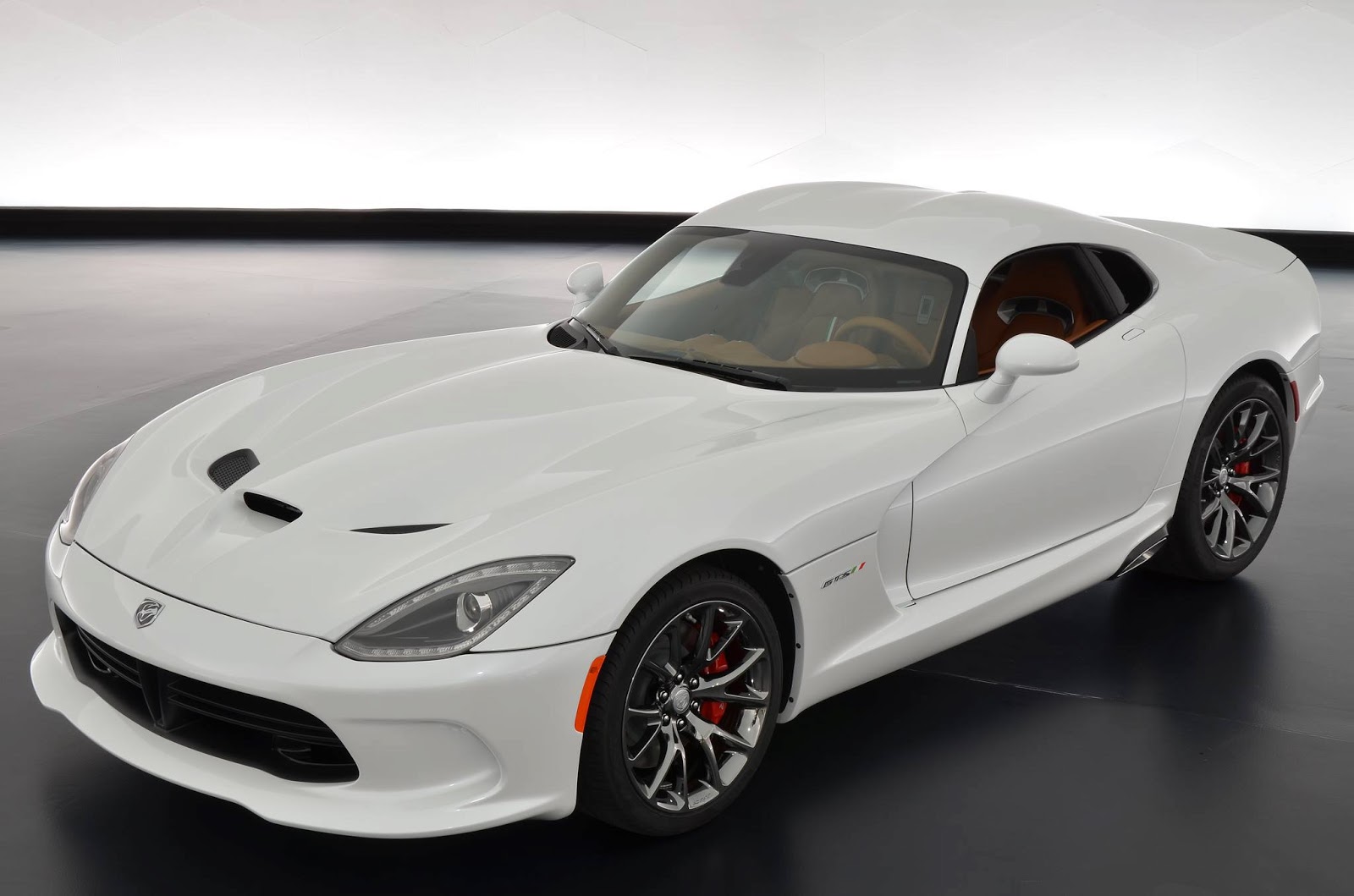 2012 - [Dodge] Viper SRT  - Page 9 2013+SRT+Viper+Sons+of+Italy+in+America