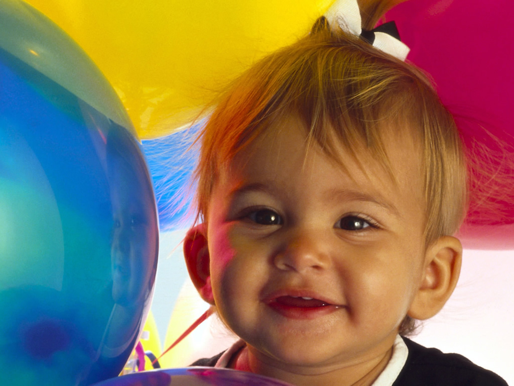 GÜLÜMSEYEN BEBEK RESİMLERİManzaralar