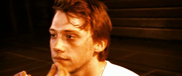 Male Celeb Screencaps: Robert Sheehan and Rupert Grint ...