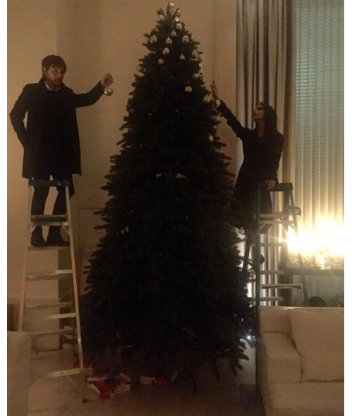 The Best Of Celebrity Christmas Trees @victoriabeckham - Cool Chic Style Fashion