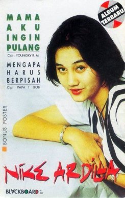 Music 90'an: NIKE ARDILLA COLLECTION