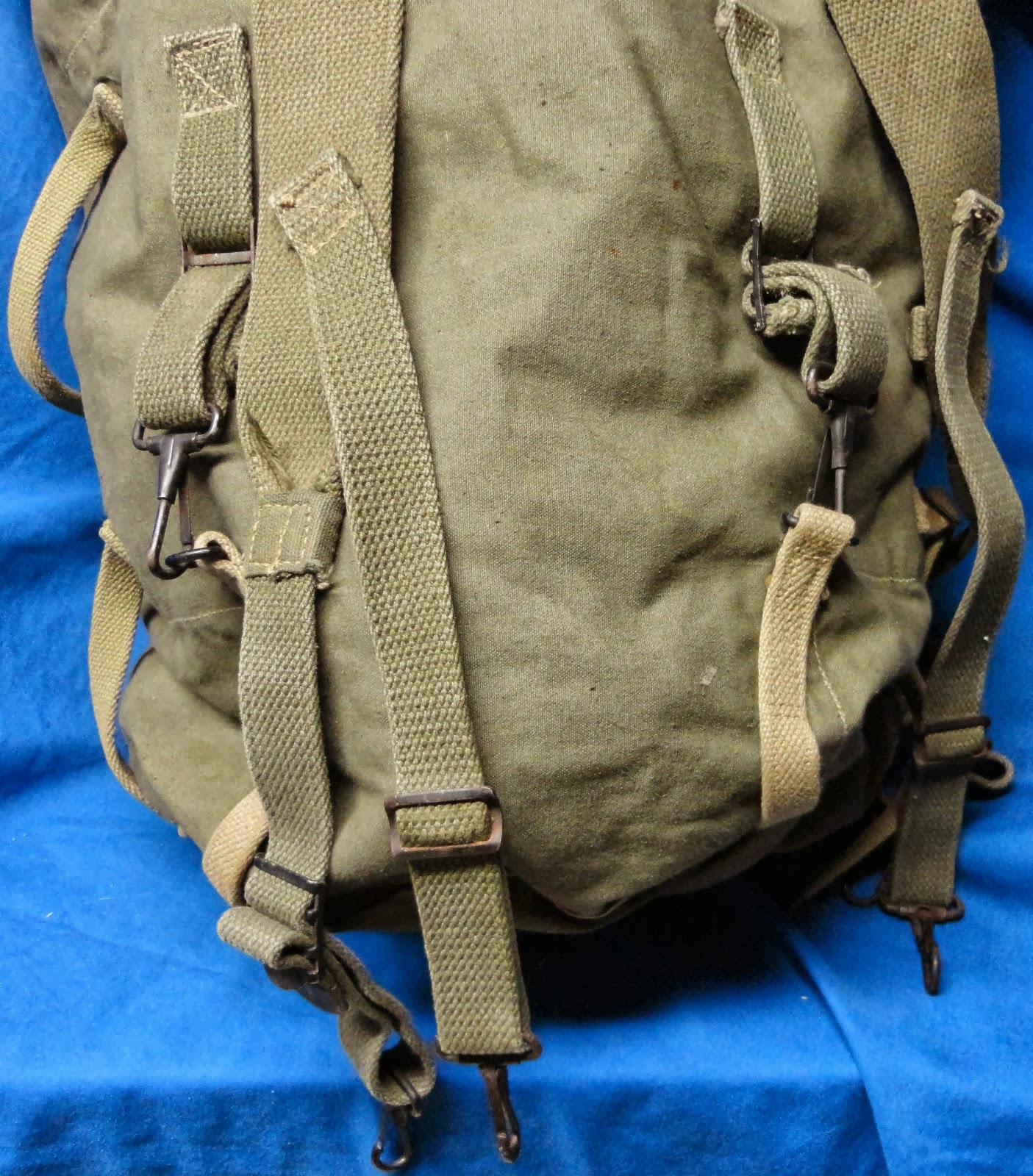 bingbabel U.S.Army WW2 Issue M1943 Jungle Pack