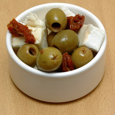 Low Carb Snacks Olives++french+brie+and+sun+dried+toms