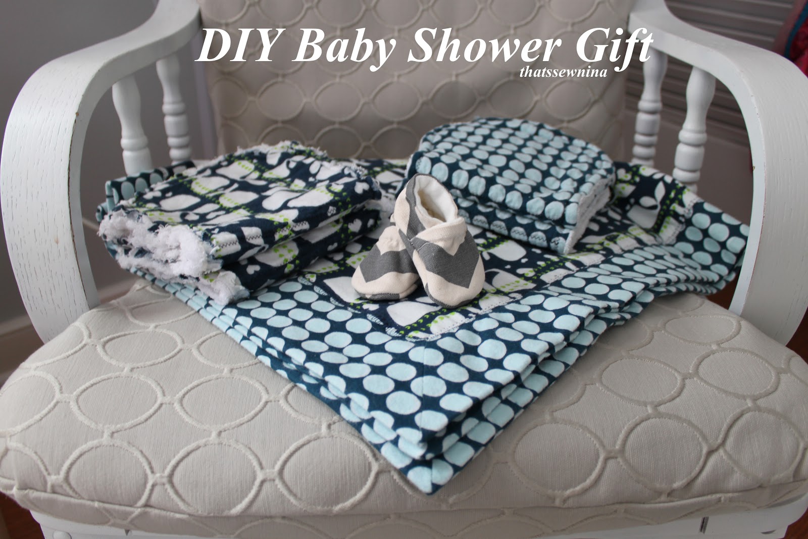 thatssewnina My favorite DIY baby gift (part 1) Mitered Corner Blanket