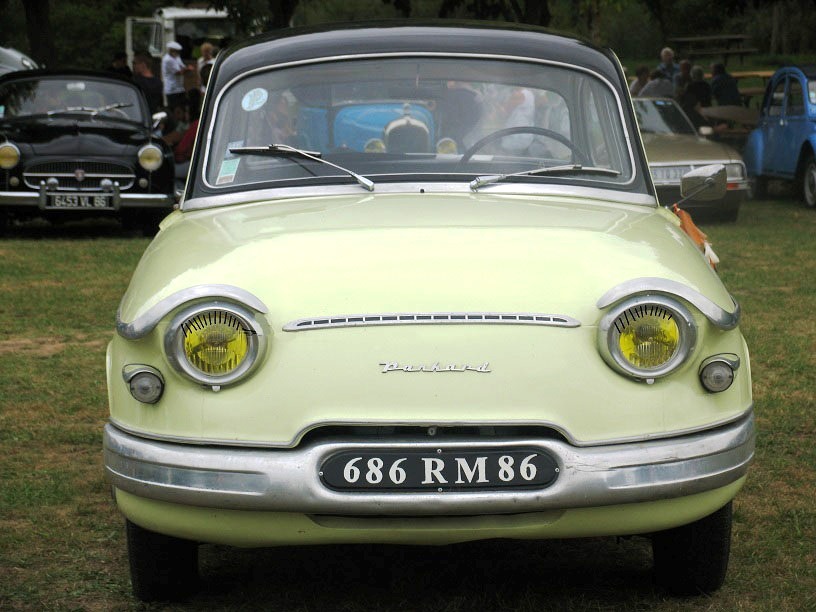 Loire Valley Experiences: Cute car...