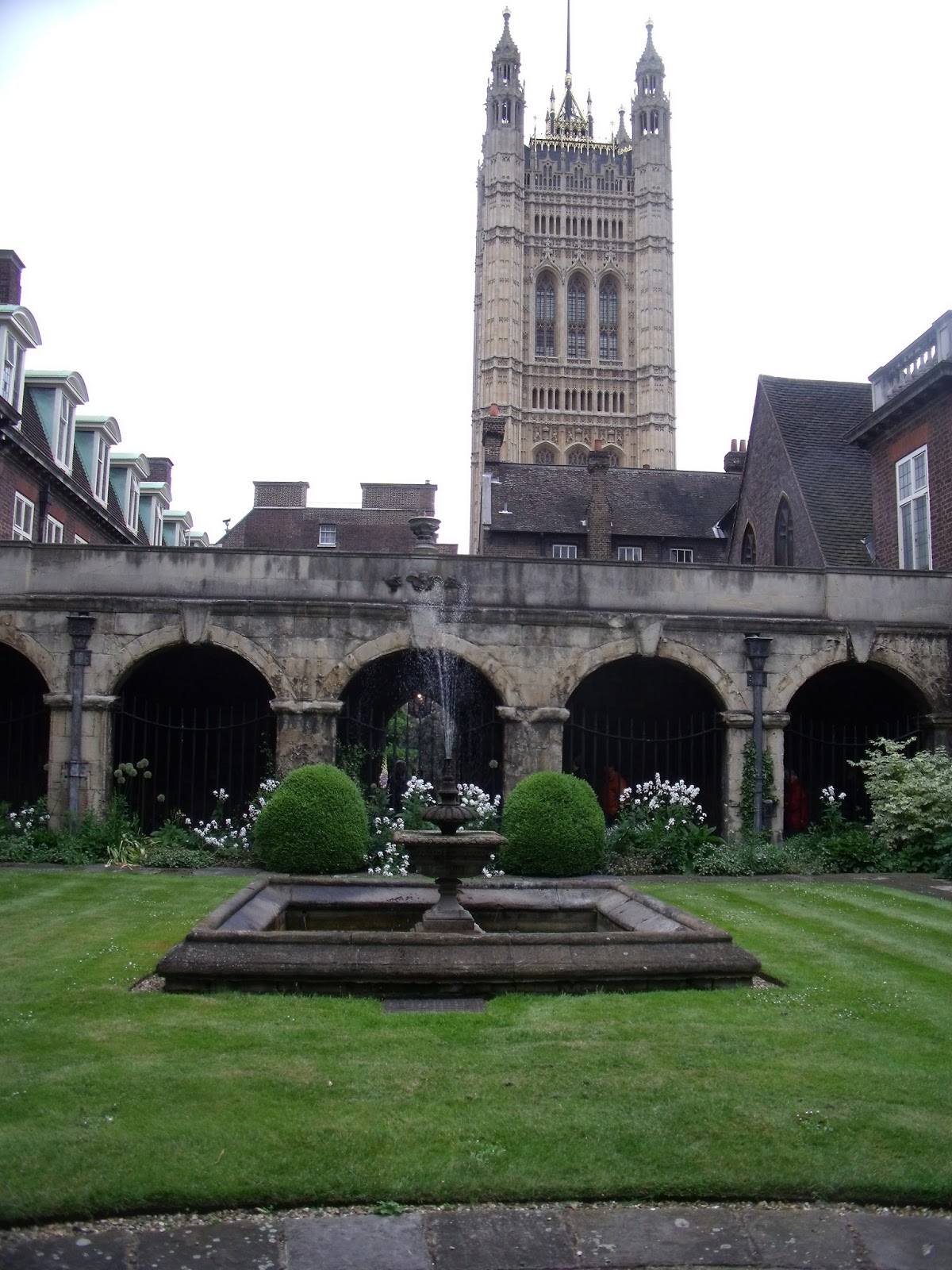 After60 thenext10 Gardens of Westminster Abbey