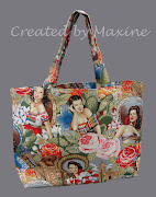 Mujeres Divinas Tote Bags (mujeresdivinasgreyfront )