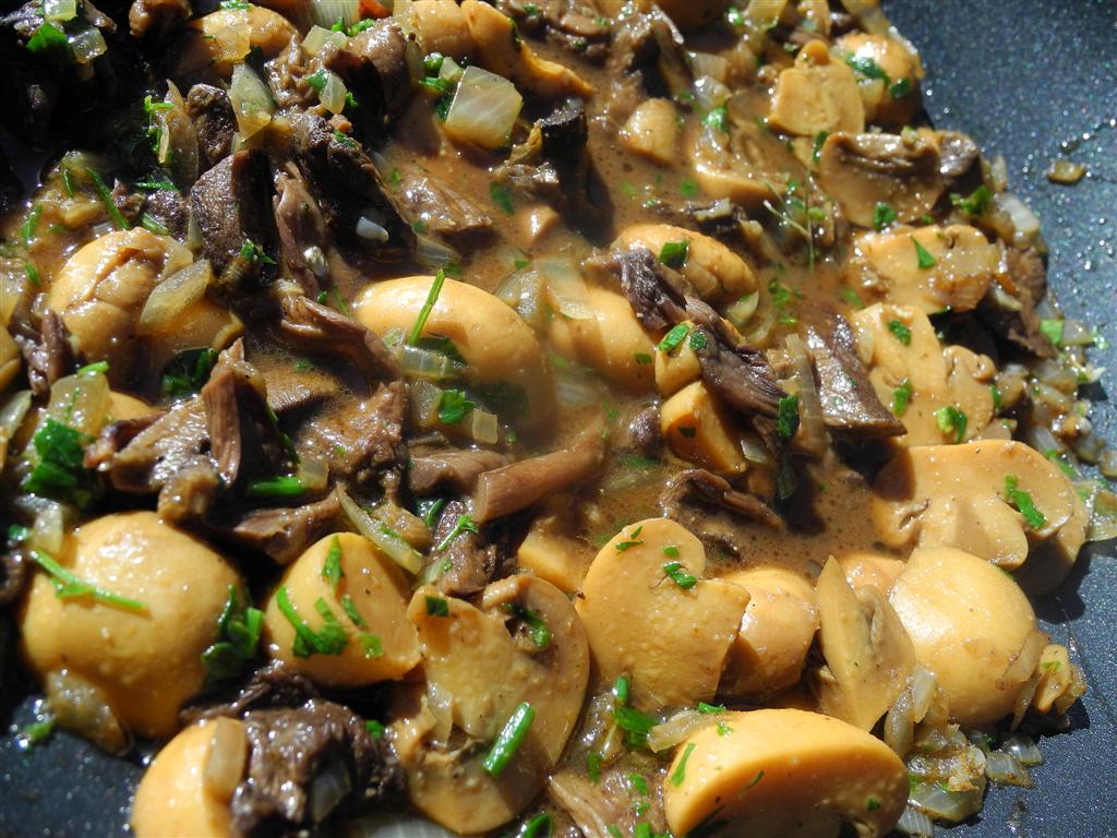 Recetas de Marlis Tallarines caseros con salsa de hongos