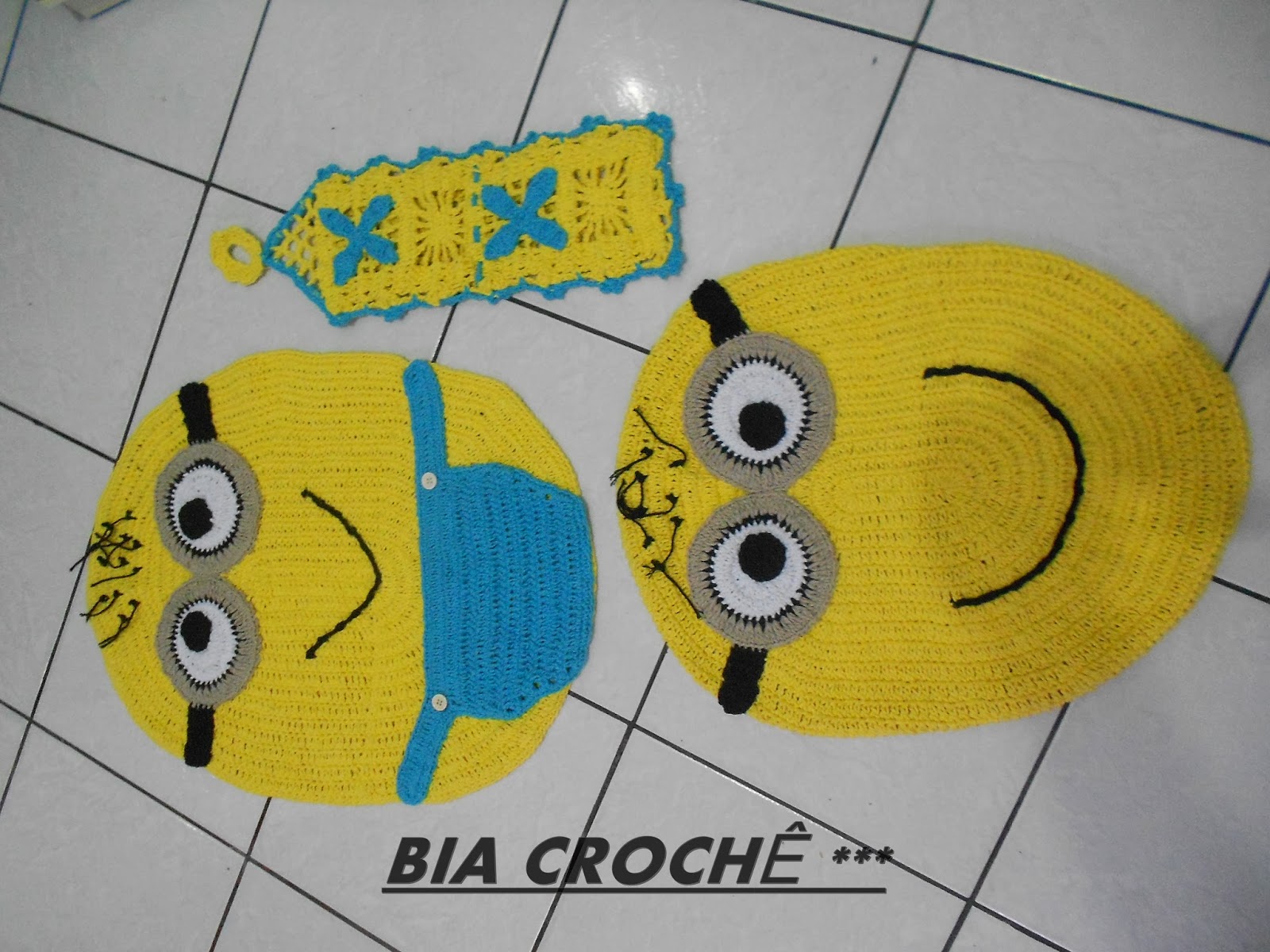 Tapete Minions De Croche : de Croch?: JOGO DE BANHEIRO INFANTIL DE CROCHE DO MINION Tapete Minions De Croche : de Croch?: JOGO DE BANHEIRO INFANTIL DE CROCHE DO MINION