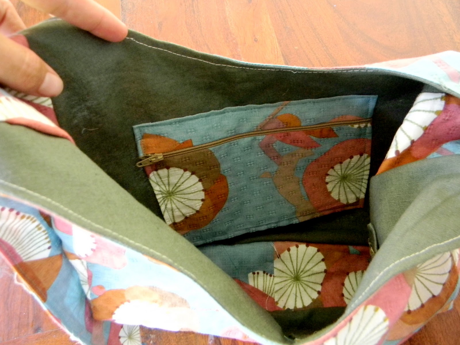 Sew&CraftRaindrops & Bellyflops Flea Market Bag in Japanese Cotton