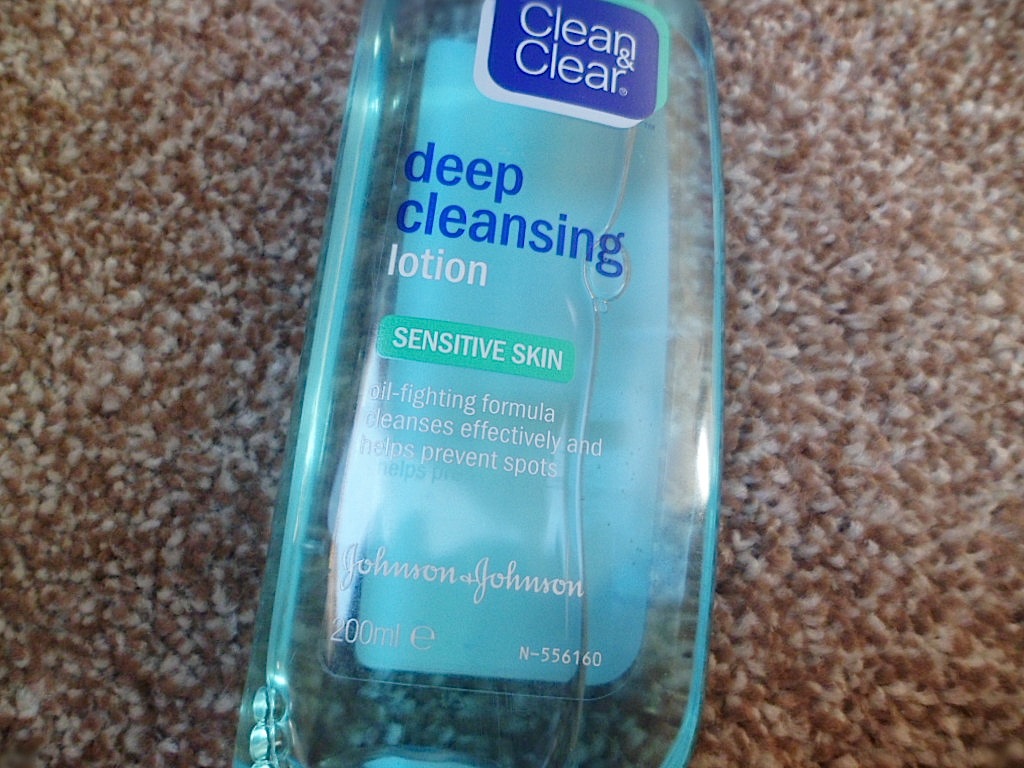 Clean and Clear Deep Cleansing Lotion for Sensitive Skin Jenna Suth