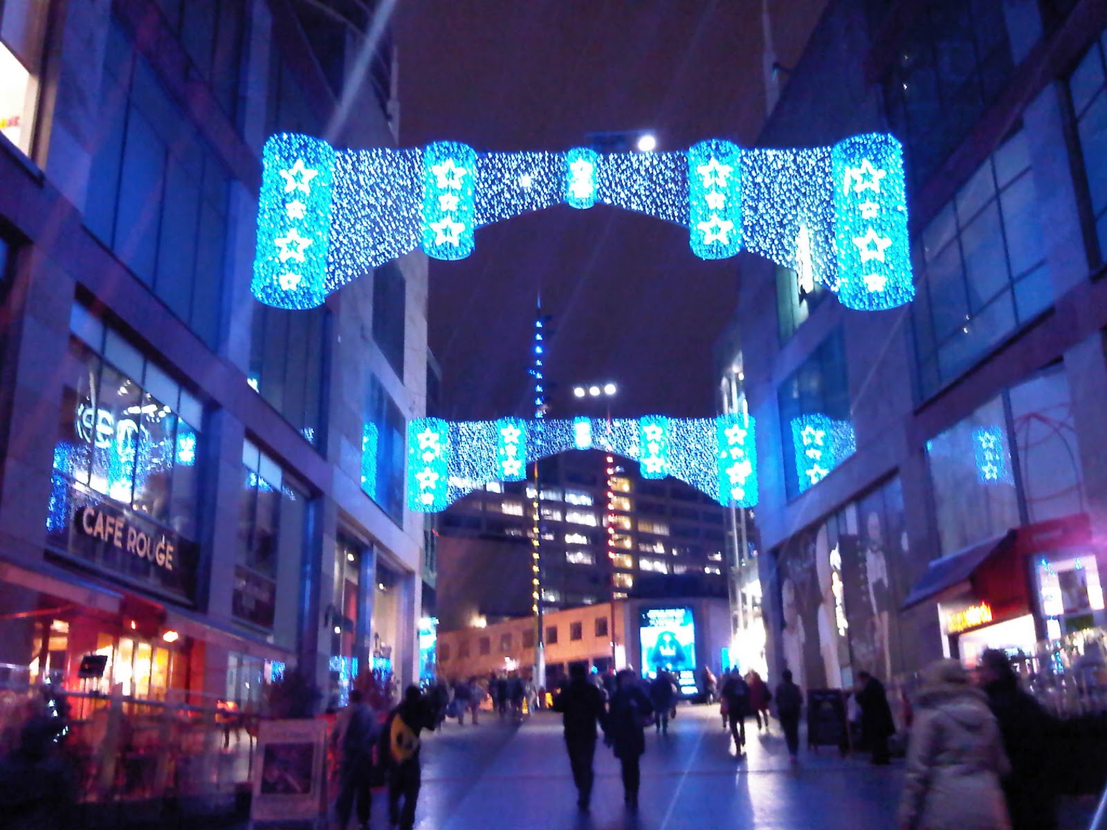 walking out of the bull ring and up towards the market this is the scene isnt it soooo pretty it was freezing but i think that made it all the more - Birmingham Christmas Market walking out of the bull ring and up towards the market this is the scene isnt it soooo pretty it was freezing but i think that made it all the more - Birmingham Christmas Market