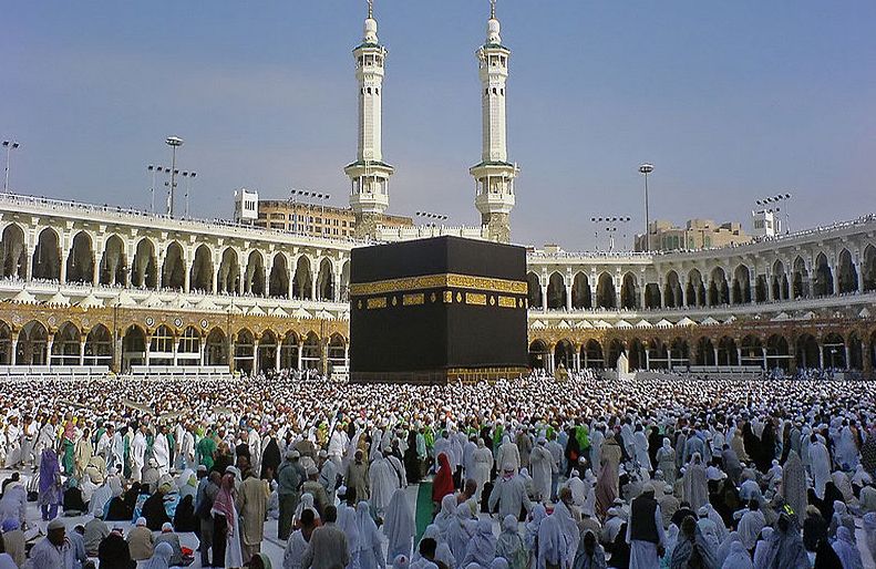 Mystery Babylon Watch The Truth About the Muslim Black Cube in Mecca