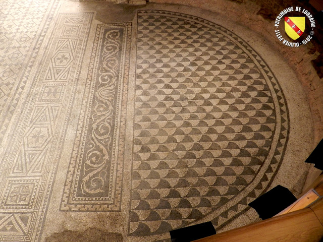 GRAND (88) - Mosaïque de la basilique gallo-romaine
