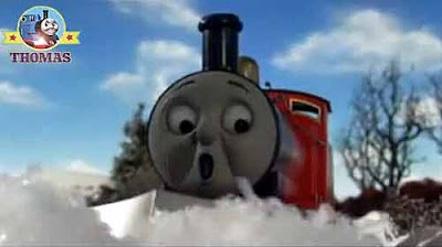 Thomas and friends red steam Locomotive James train didn't notice the tracks were extremely cold