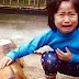 Η φωτογραφία που έχει συγκινήσει όλο τον κόσμο! Κοριτσάκι κλαίει για το μαγειρεμένο σκύλο της...