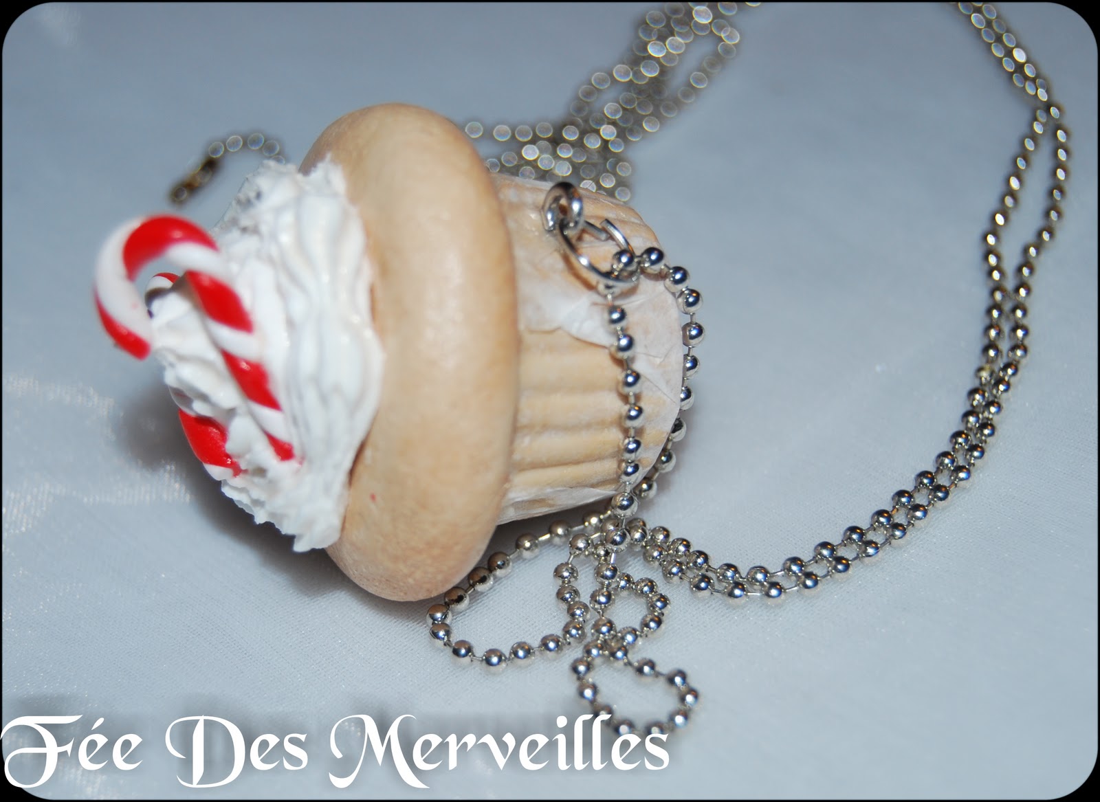 Fée des Merveilles Sautoir cupcake de Noel