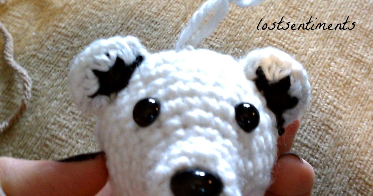 lostsentiments: Polar Bear Amigurumi Ornament Progress
