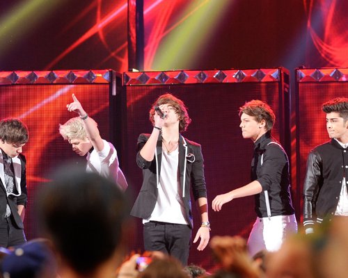 Песня one direction back for you скачать