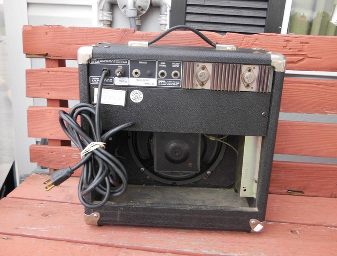 Marlboro Amplifiers Vintage Guitar and Bass Amps Marlboro 132A amplifier