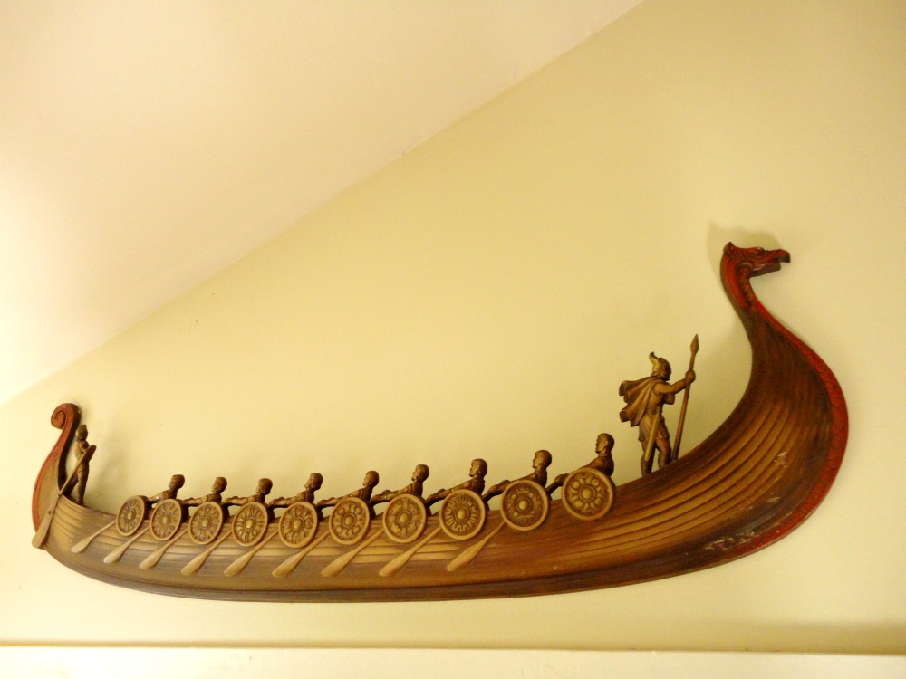Pin by Christoph Beeson on Home Decor Viking decor, Viking ship, Vikings