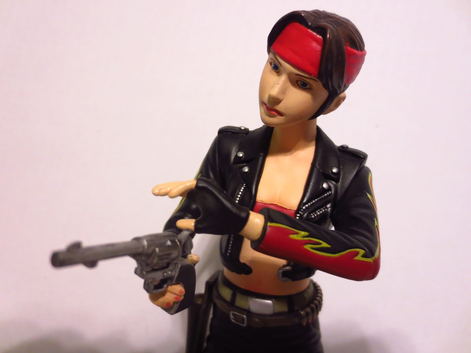 claire redfield figure