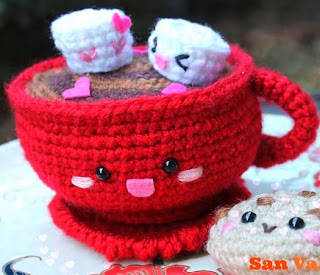 http://amigurumifood.blogspot.com.es/2014/02/san-valentines-day-hot-chocolate-free.html