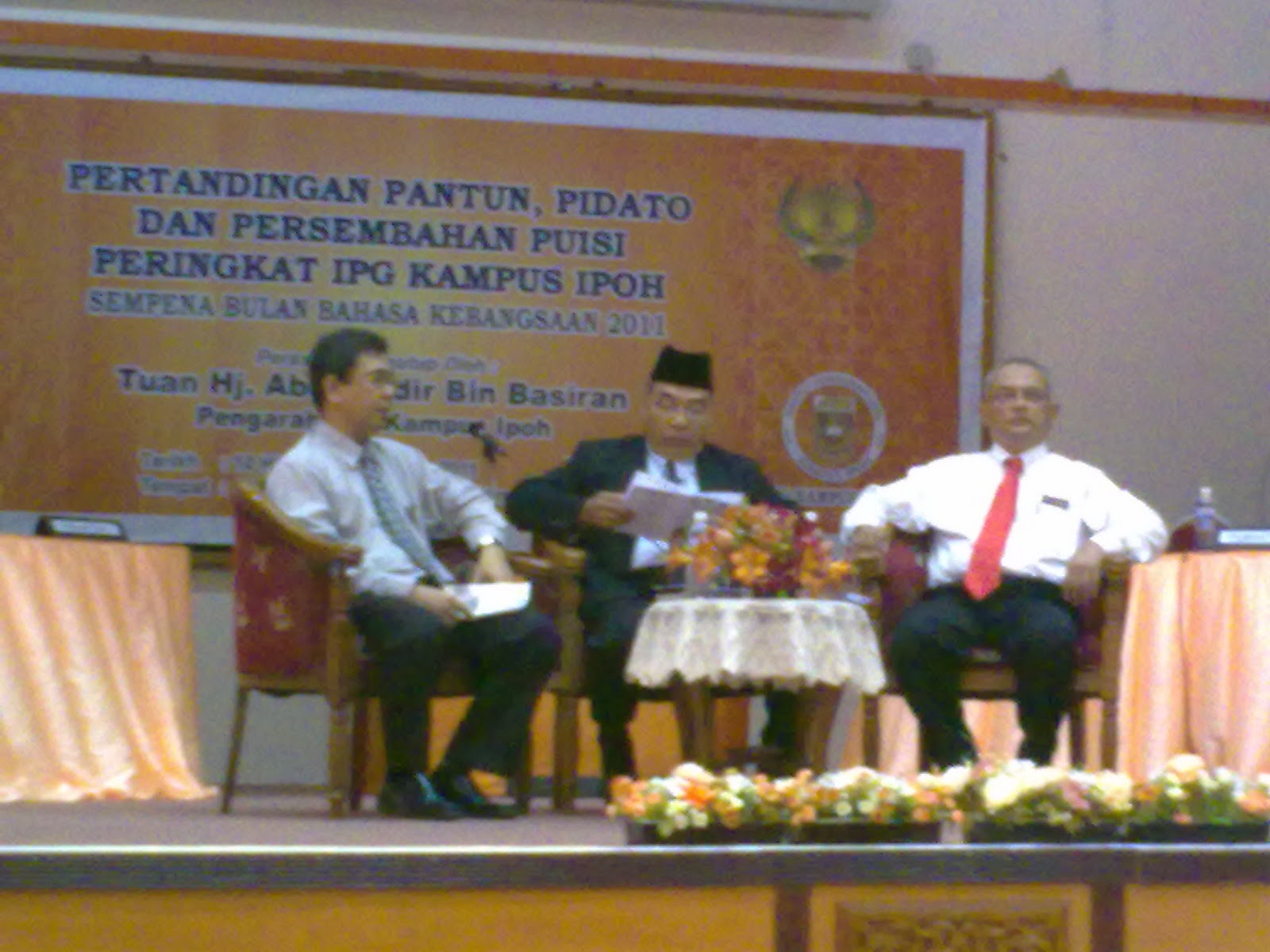 Cinta Swasambada Norehan (Bahasa Melayu) Pantun, Pidato