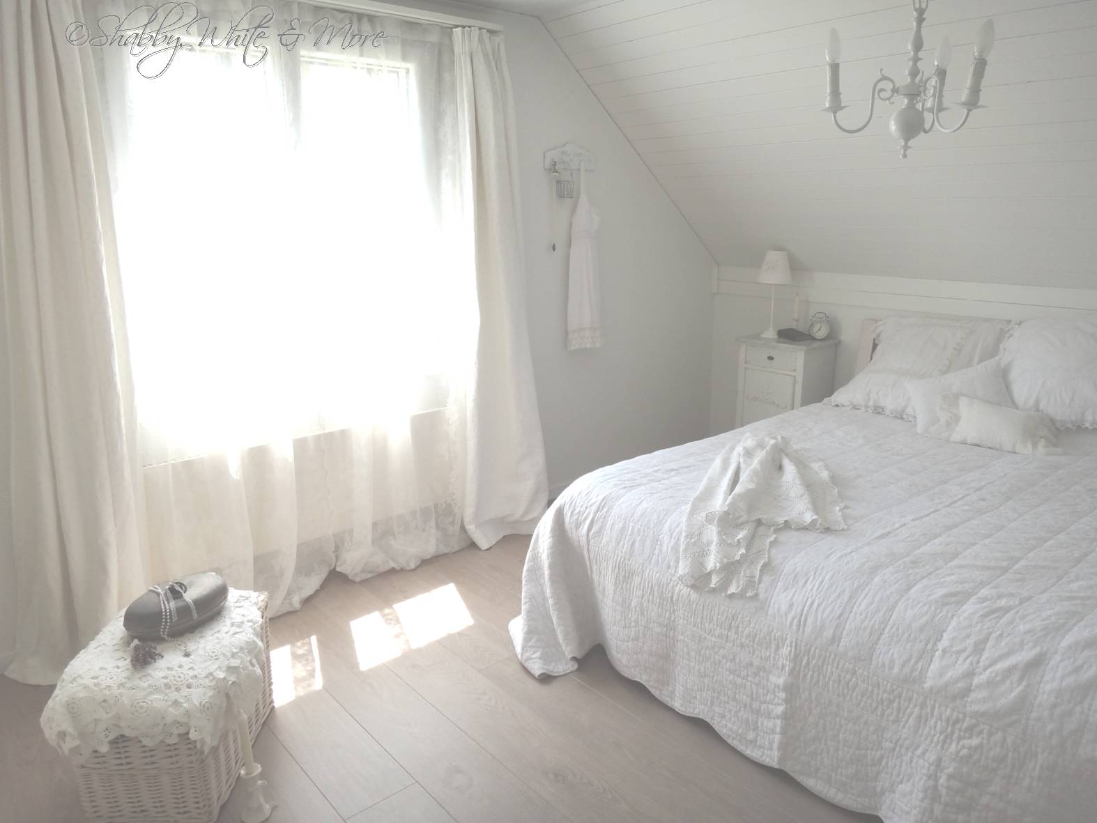Shabby, white and more...: neues schlafzimmer...