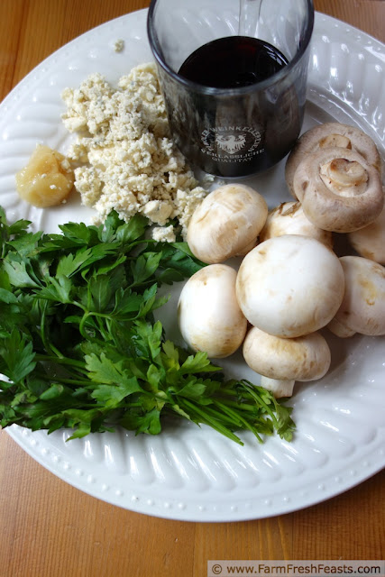 http://www.farmfreshfeasts.com/2013/06/drunken-mushroom-pizza.html