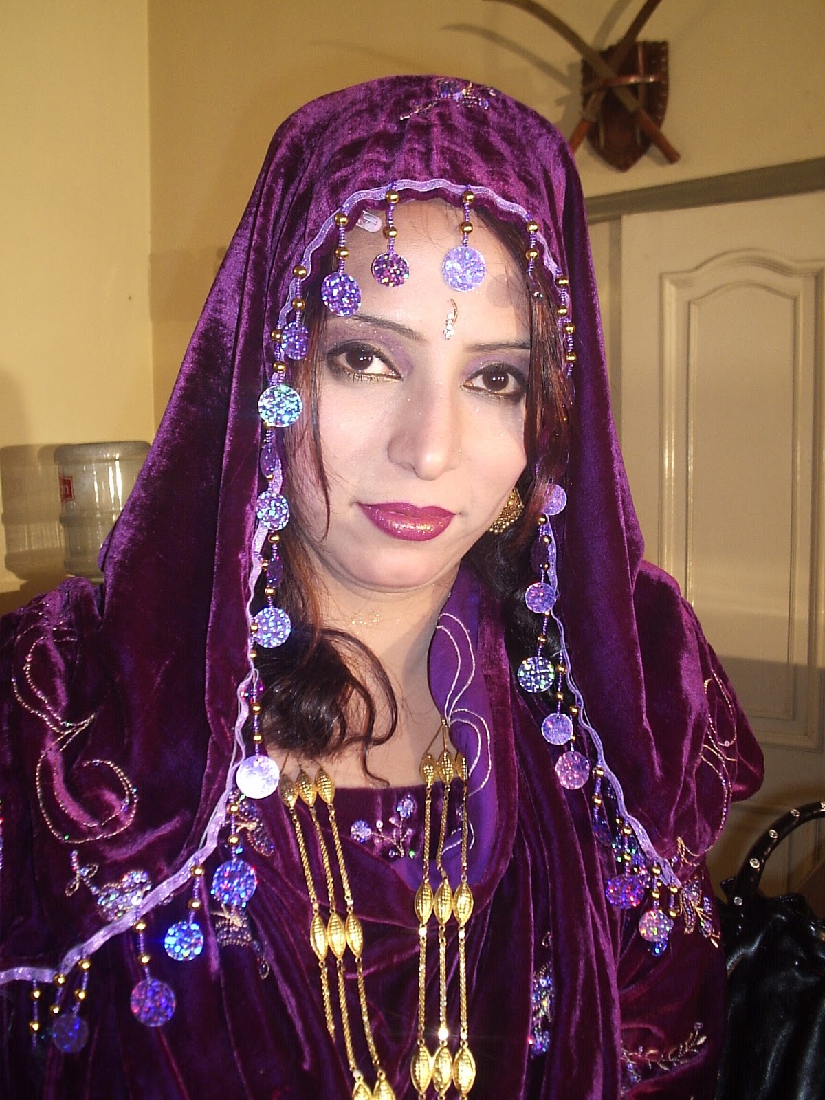 http://4.bp.blogspot.com/-WwRORAKsh5I/TZIpkn036pI/AAAAAAAANH4/MD2-hjxmD20/s1600/Pashto-Actress-Actors-New-Hot%20(99).JPG