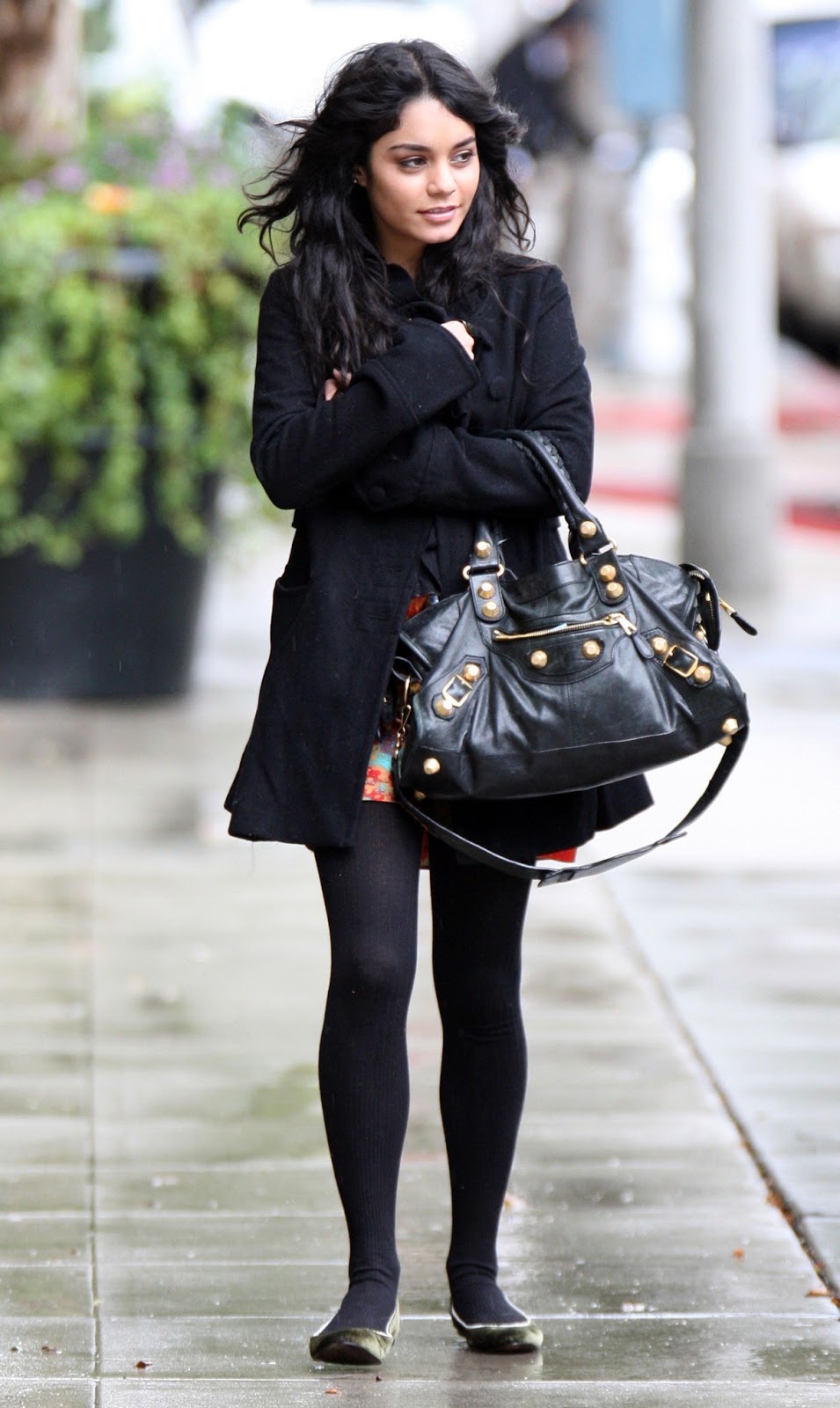 Celebrity Legs and Feet in Tights: Vanessa Hudgens` Legs and Feet in