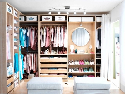 Modernestil: garderoberom:
