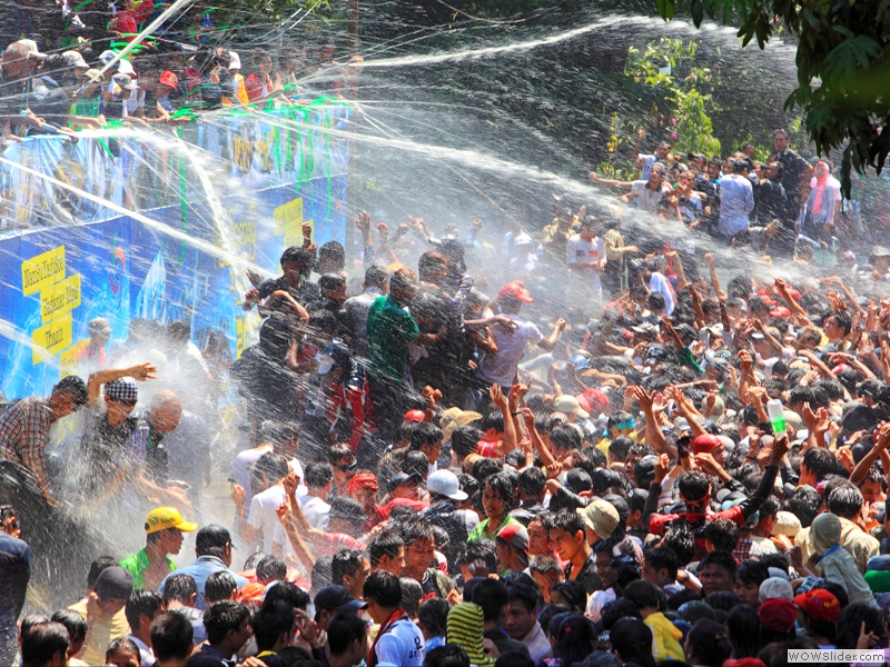 I think,therefore I am: Myanmar New year Festival
