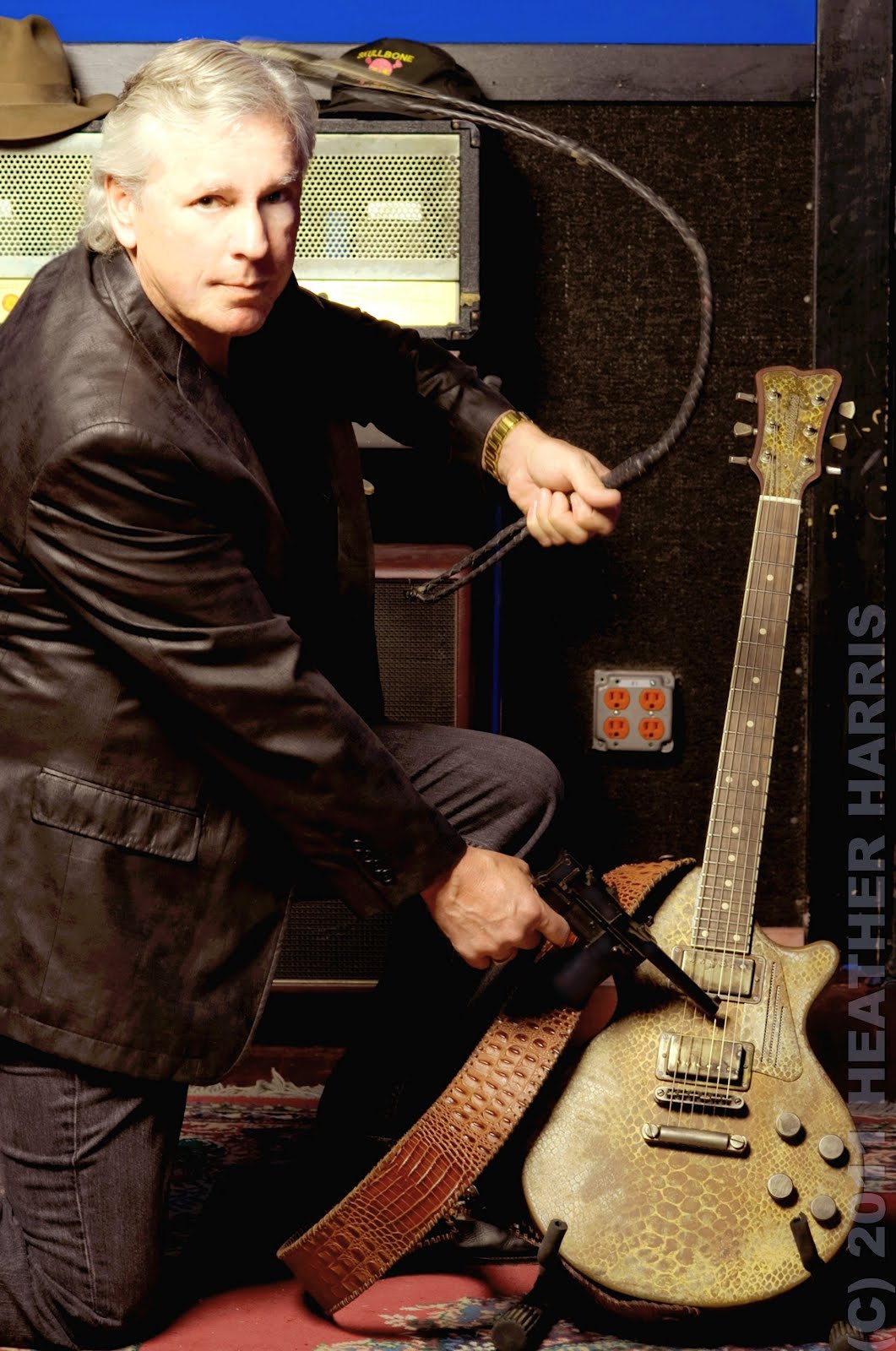 Fast Film JAMES WILLIAMSON Trussart guitar PHOTO SESSION