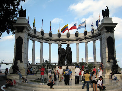 Monumento que celebra a reunião entre Bolívar e San Martin, Guayaquil, Equador