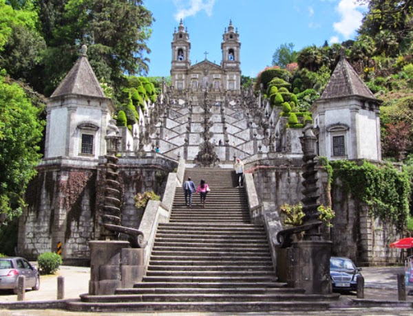 Bom Jesus, Braga, Portugal - ancient stairs design Bom Jesus, Braga, Portugal - ancient stairs design