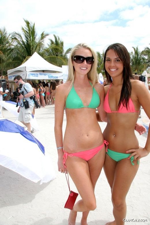 Hot bikini girl slut contest