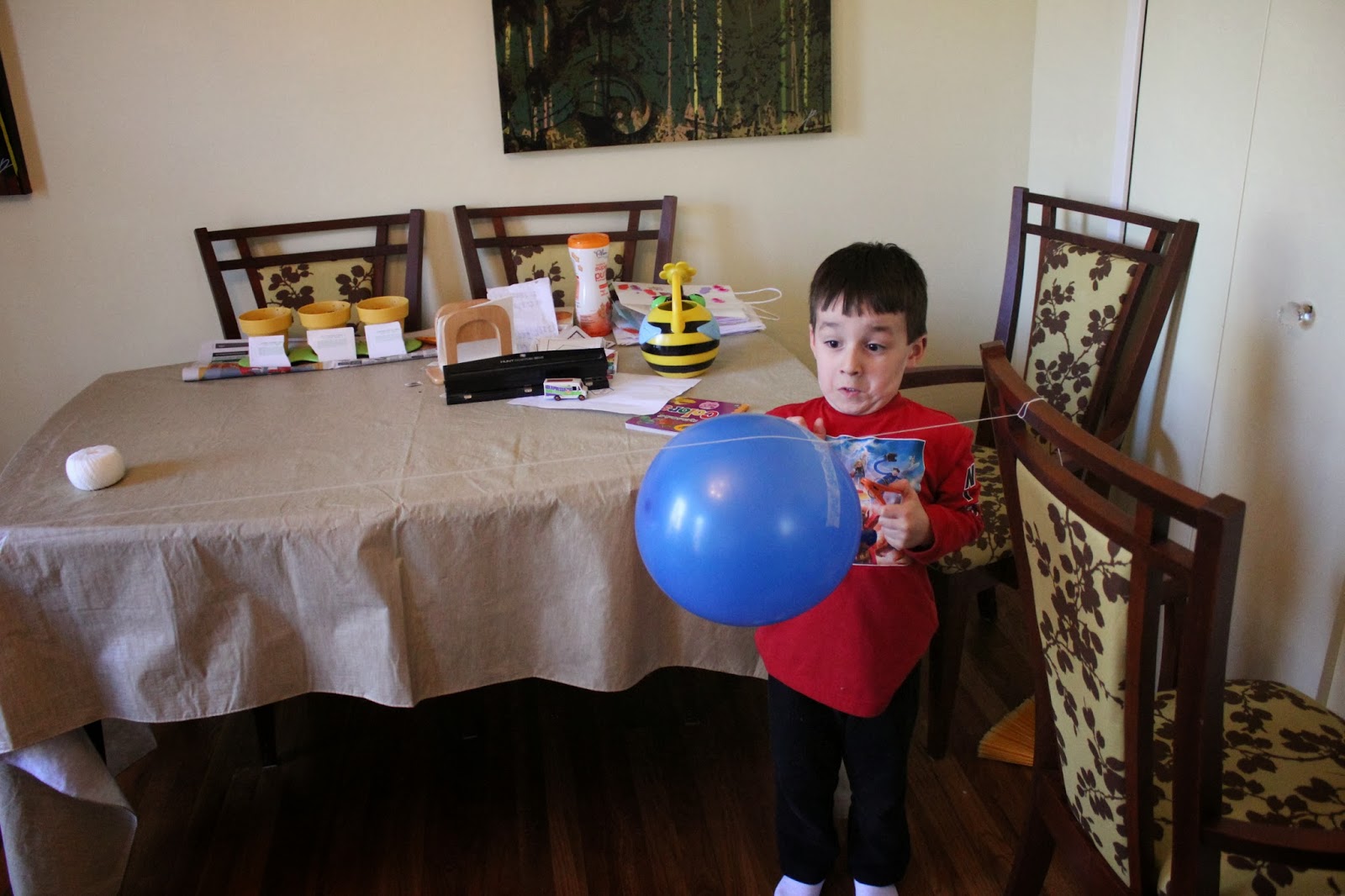 Your Royal Blogstress: Balloon Rockets