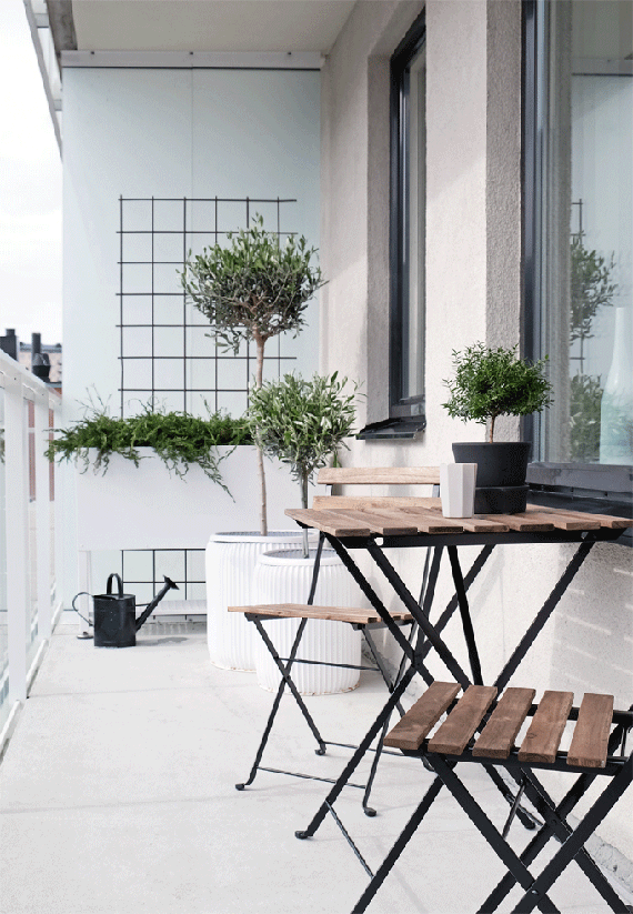 Small balcony. Image by Pella Hedeby