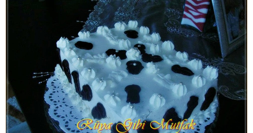 Rüya Gibi Mutfak İzmir Butik Pasta ve Kurabiye Muzlu Çikolatalı ve
