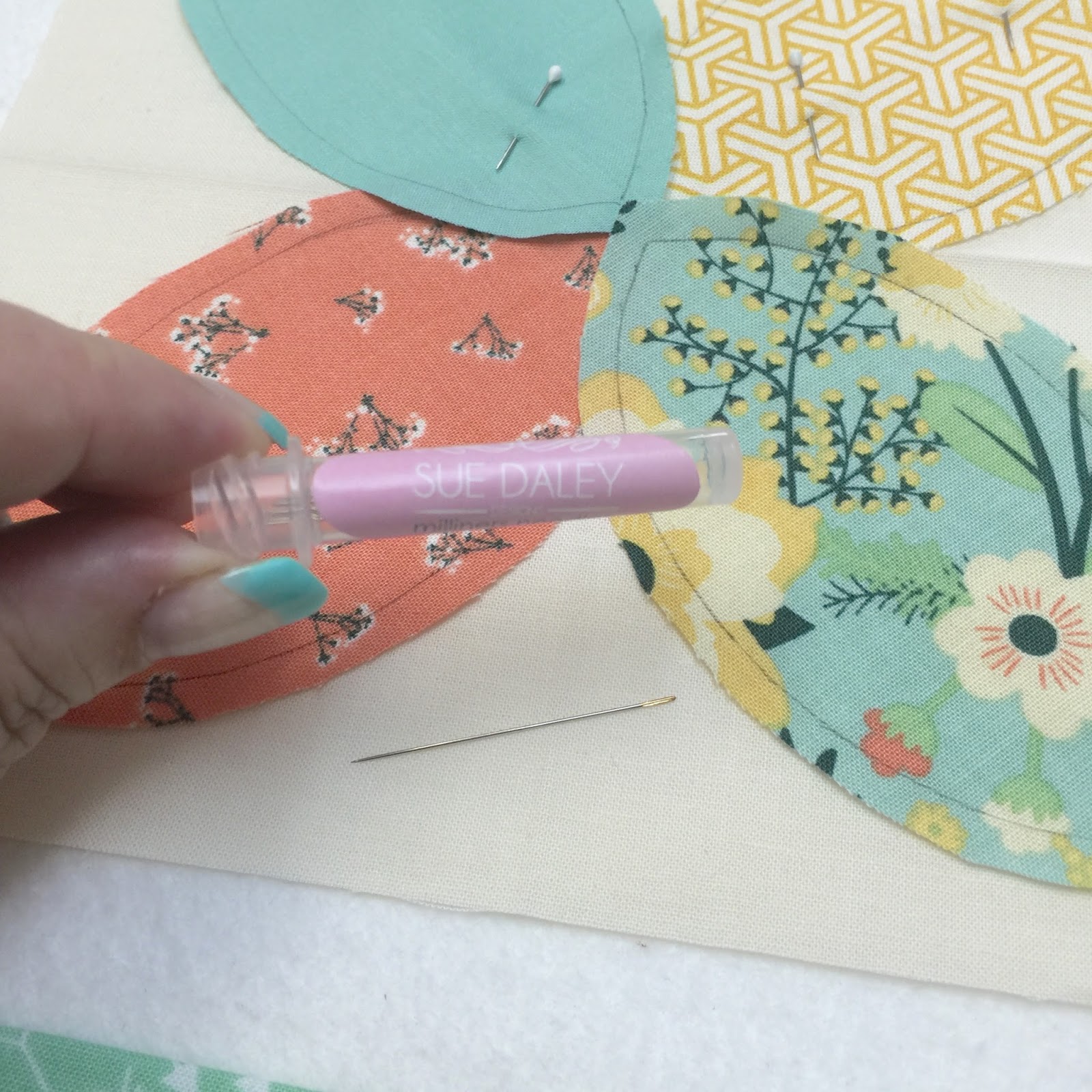 Bee In My BLOOM Sew Simple Shapes Traditional Hand Applique