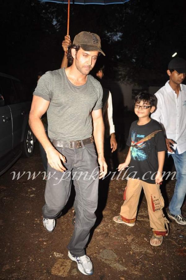 Hrithik Roshan & Farhan Akhtar On Mehboob Studio Pics