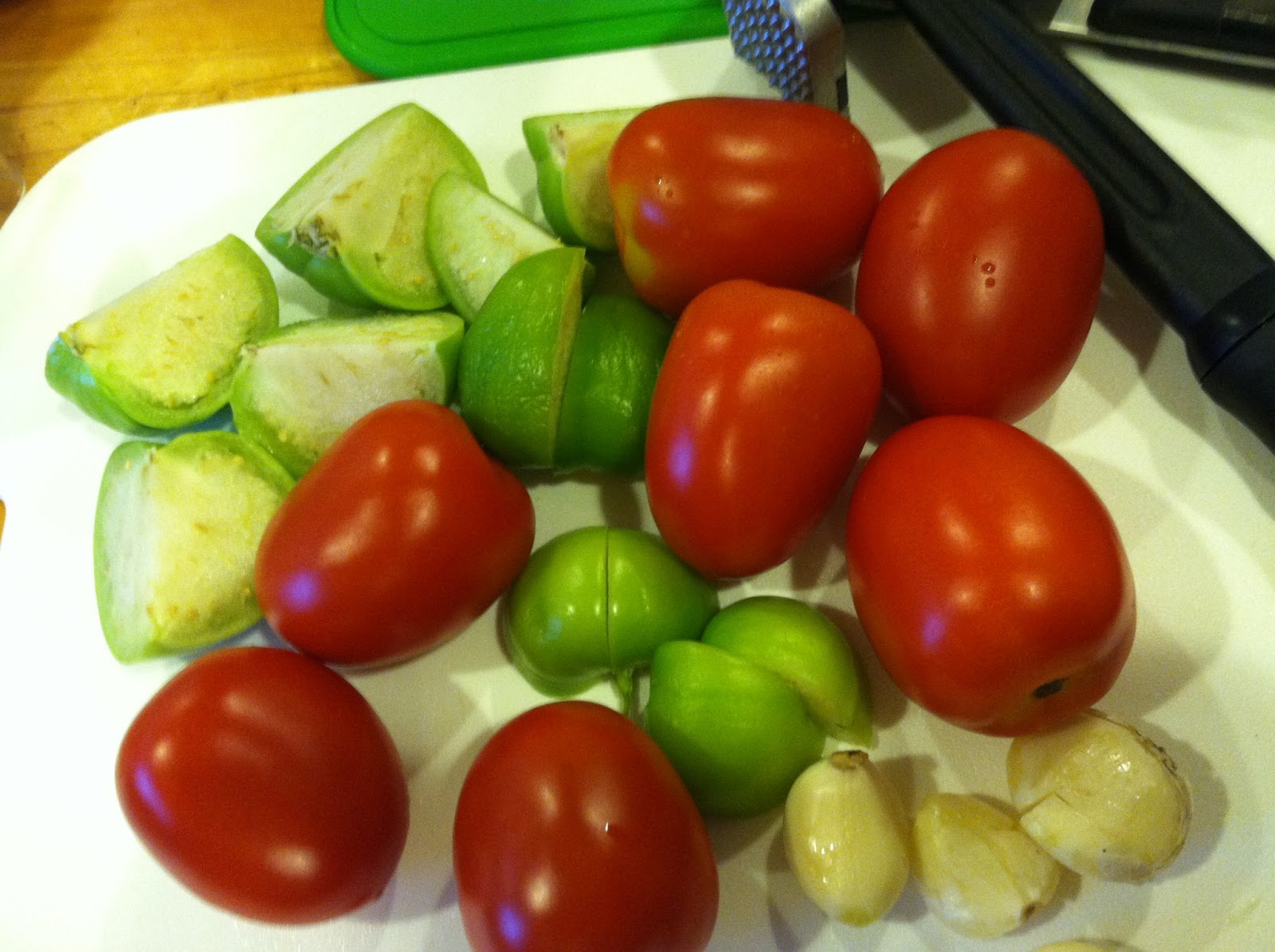 Copycat Chipotle TomatilloRed Chili Salsa Journey To My New Me