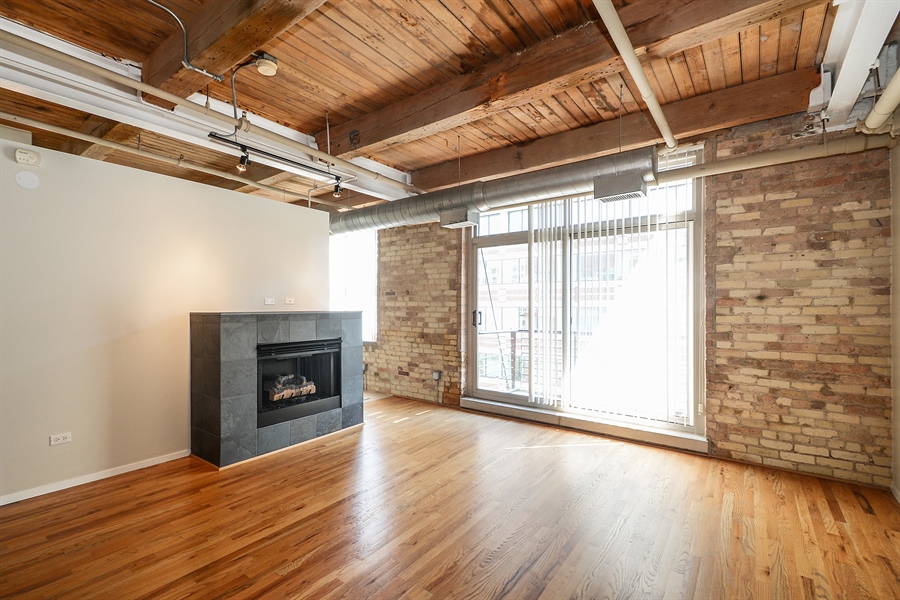 The Chicago Real Estate Local New for Sale! West Loop timber loft with parking included 420