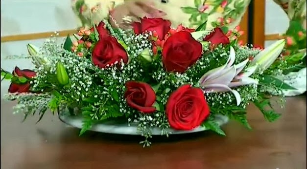 Cach+Cam+Hoa+Ban+Phat Cach Cam Hoa Ban Phat http://www.phunuvip.com/2013/11/huong-dan-cach ...