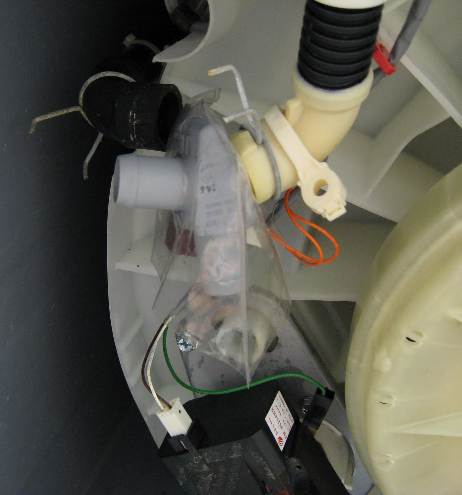 Fisher And Paykel Washing Machine Leaking From Bottom at Victoria Rine blog
