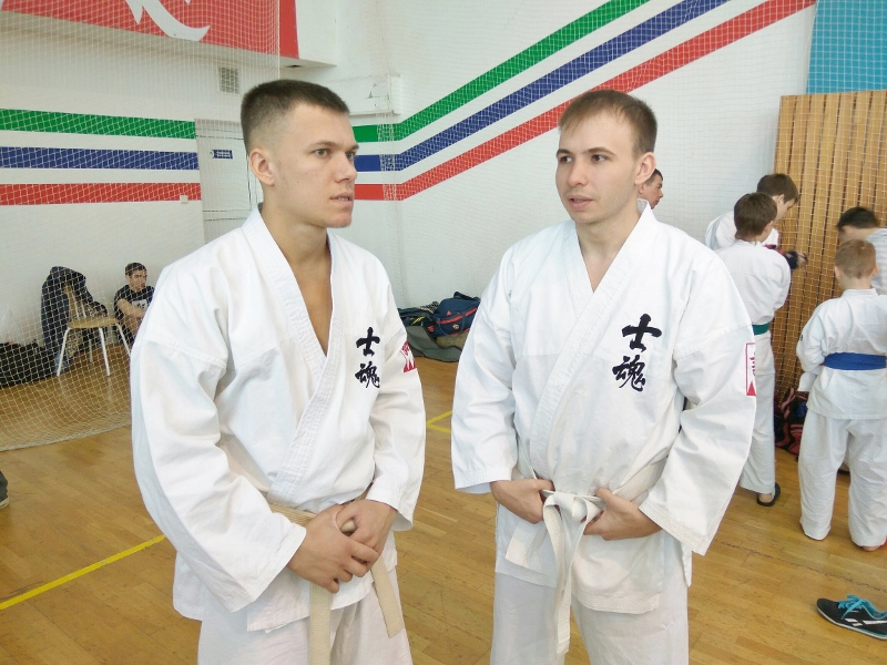 Благодарю за приглашение но нет Благодарю за приглашение но нет