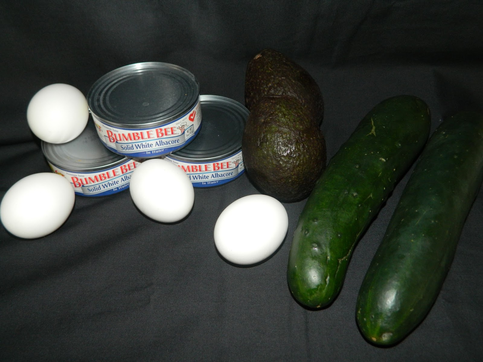 Hawes Mom Tuna, Avocado and Cucumber Sandwiches